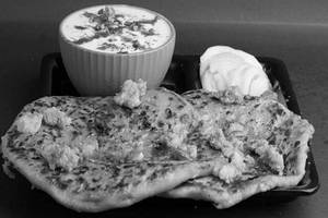 Gobhi Parantha Combo