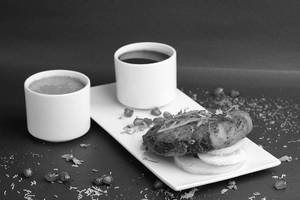 Aloo Tikki With Chutney