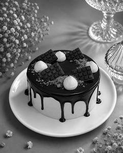 Red Velvet Chocolate Mousse Cake