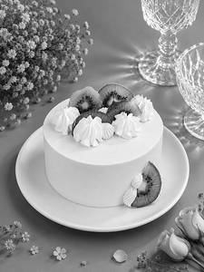 Kiwi Fresh Cream Cake