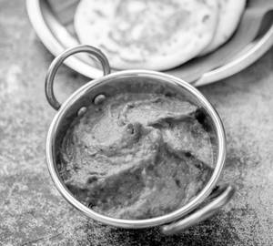 Tomato and garlic chutney