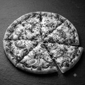 Cheezy Onion Pizza [Medium]