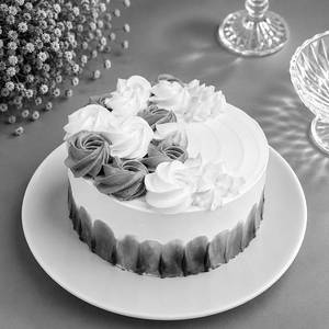 Black Current Cake