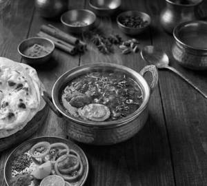Chicken Handi (With Bones)