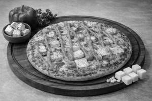 Paneer Labalab Pizza