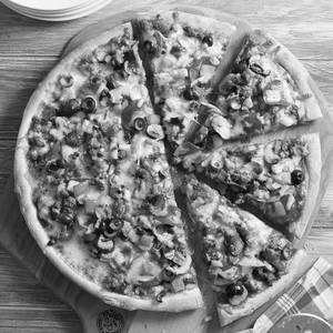 Farm Harvest Pizza