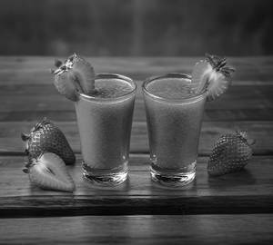 Strawberry shotts [2 pieces]