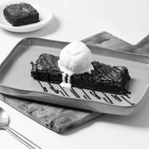 Brownie With Icecream