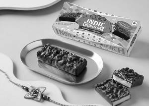 Indie Crunch Bar: 55% Dark Chocolate Kaju Katli