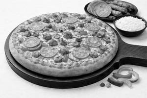 Chicken Seekh & Chicken Salami Pizza