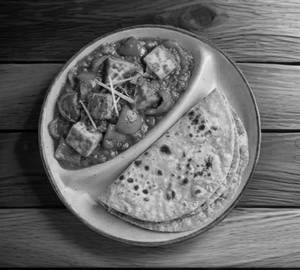 Kadhai Paneer With Tawa Roti [3 Pieces]