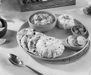 Paneer Butter Mashala+ 4 Butter Roti+rice +salad+achhar