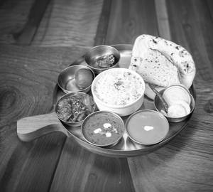 Special Dinner Thali