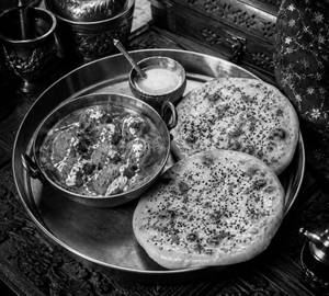 Kashmiri Dum Aloo Kulche Combo