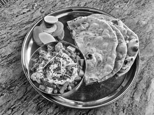 MIX VEG WITH ROTI / RICE