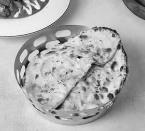 Tandoori Bhara Bhara Kulcha