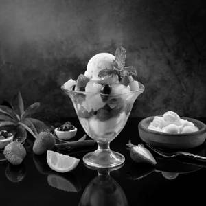 FRUIT SALAD WITH ICE CREAM