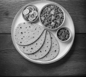4 Roti + Seasonal Sabzi Meal