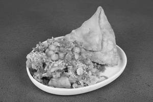 Chole Samosa Chaat