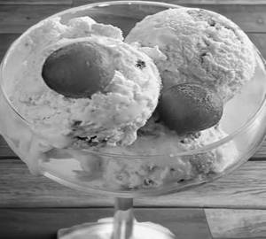 Ice Cream With Jamun(01)