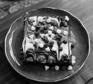 Triple Chocolate Brownie [ 1 Pcs ]