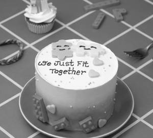Puzzle Pals Cake [500 Grams]