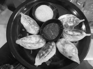 Fried Cheesy Momo
