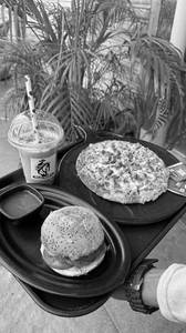Cheese Pizza With Cheese Burger