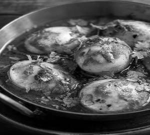 Egg curry ( 2 eggs )
