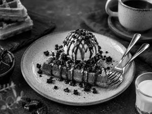 Oreo Crunch Waffle