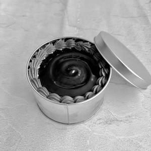 Chocolate Truffle Tin Cake