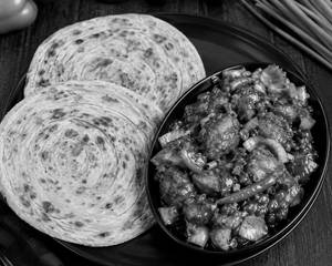 Laccha Paratha 2pc + Chilli Chicken 4 pc