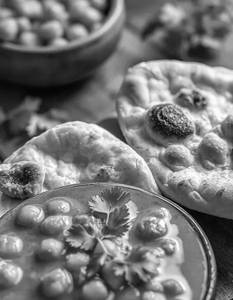 Chole Kulcha