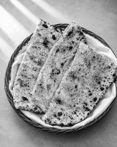 Amrithsari Naan