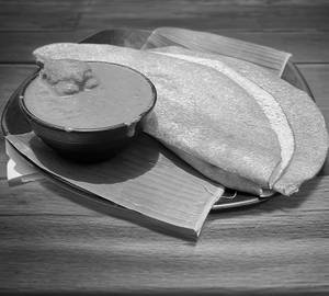 2 plain dosas with chicken gravy