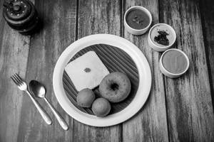 Idly-1,vada-1,bajji-2