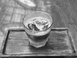 Iced Cortado (160 Ml)