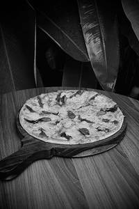 Classic Margherita Pizza