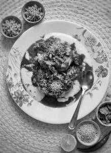 Indori Chatpata Dahi Aaloo Tikki Chaat ( 2 pcs Tikki )