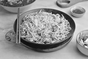 Veg Hakka Noodles