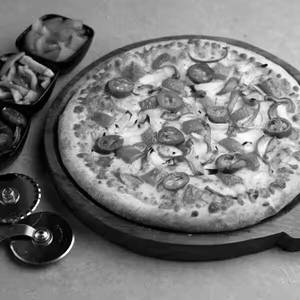 Cheez and jalepeno pizza