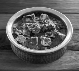 Palak paneer