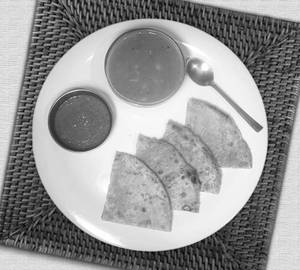 1 Aloo Paratha With Sabzi And Chutney