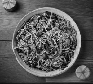 Mushroom Schezwan Chili Noodles