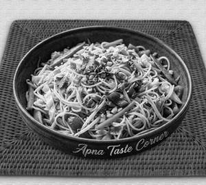 Hakka noodles