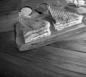 Veg Grilled Sandwich