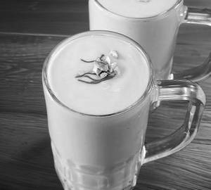 Mango lassi