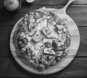 Paneer Makhani Pizza