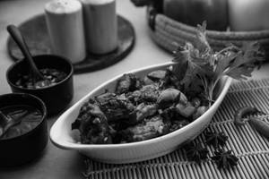 Black Pepper Lamb Stirfry