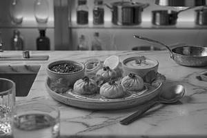 Butter Gravy Paneer Momos